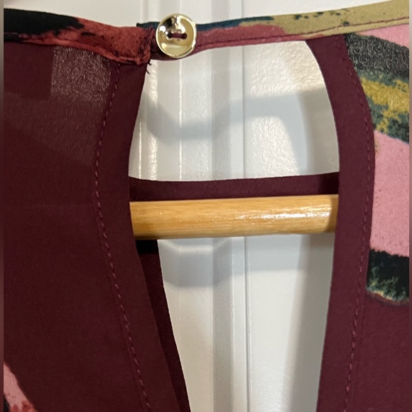 LaChateau long sleeve floral top, size XSmall. - Picture 6 of 11